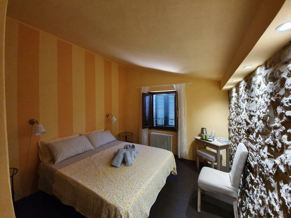 Lo Scarabeo Bed & Breakfast Casale di Pari Exterior photo